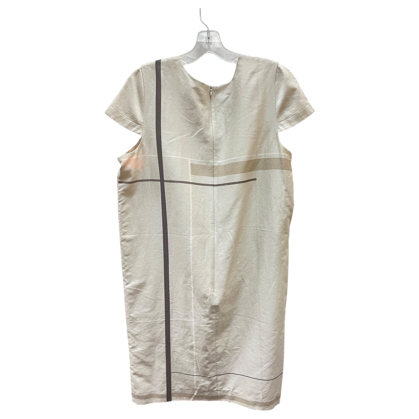 Dress Casual Short By Hugo Boss In Cream, Size:12