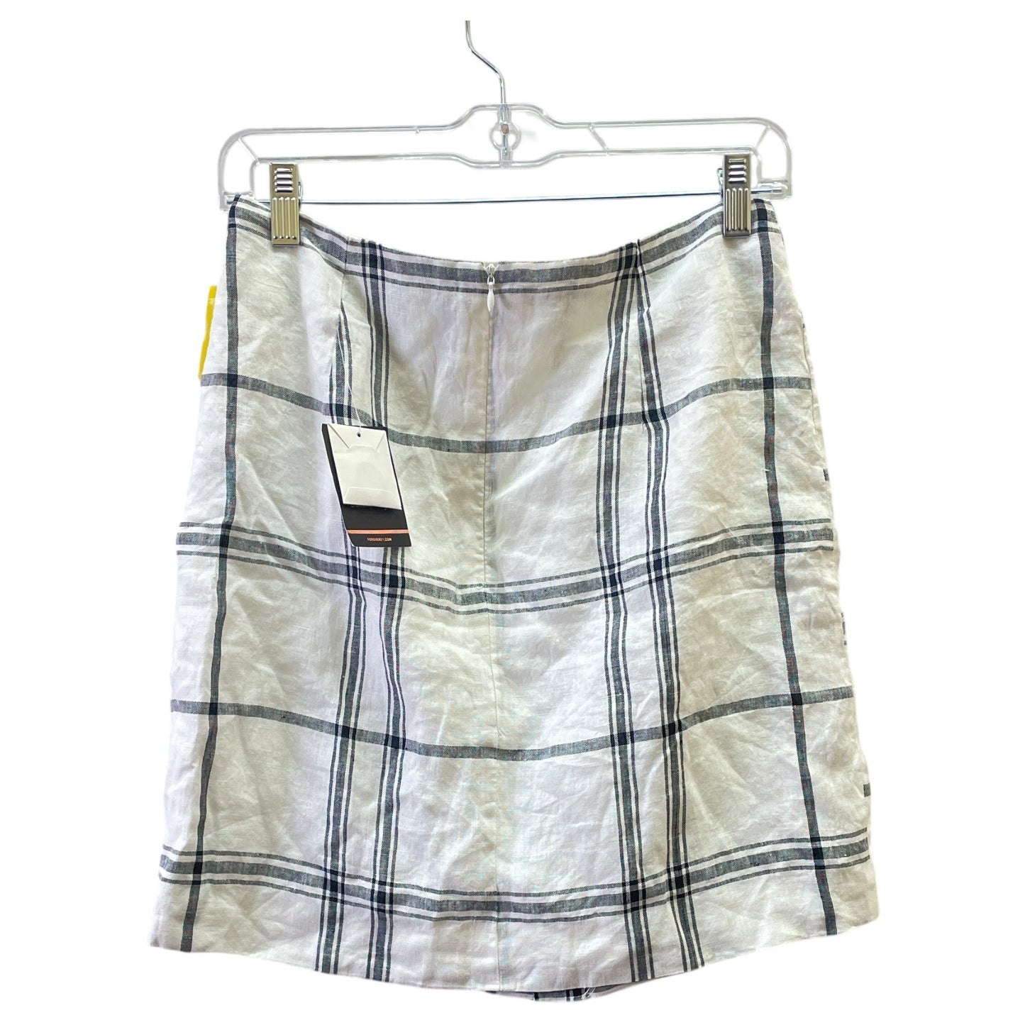 Skirt Mini & Short By Forever 21 In Black & White, Size:M