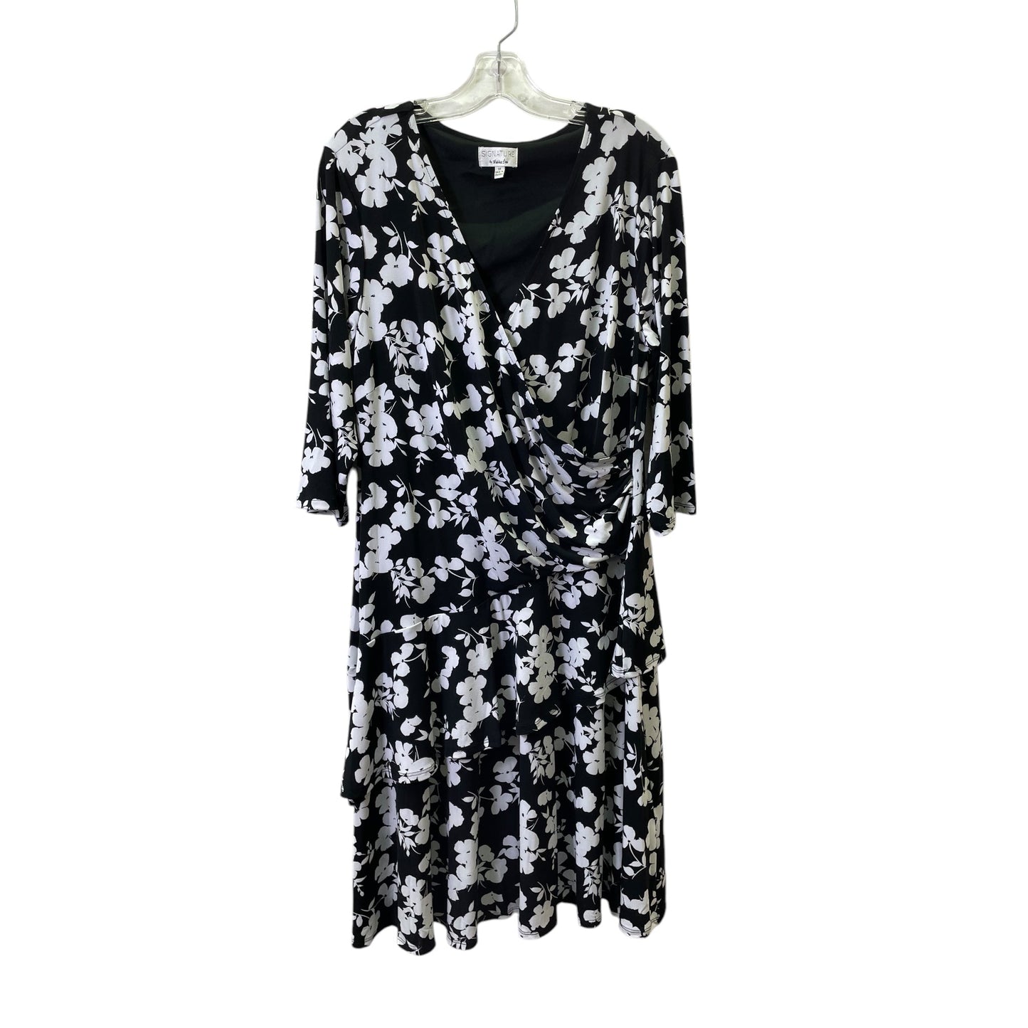 Dress Casual Short By Robbie Bee In Black & White, Size:1X