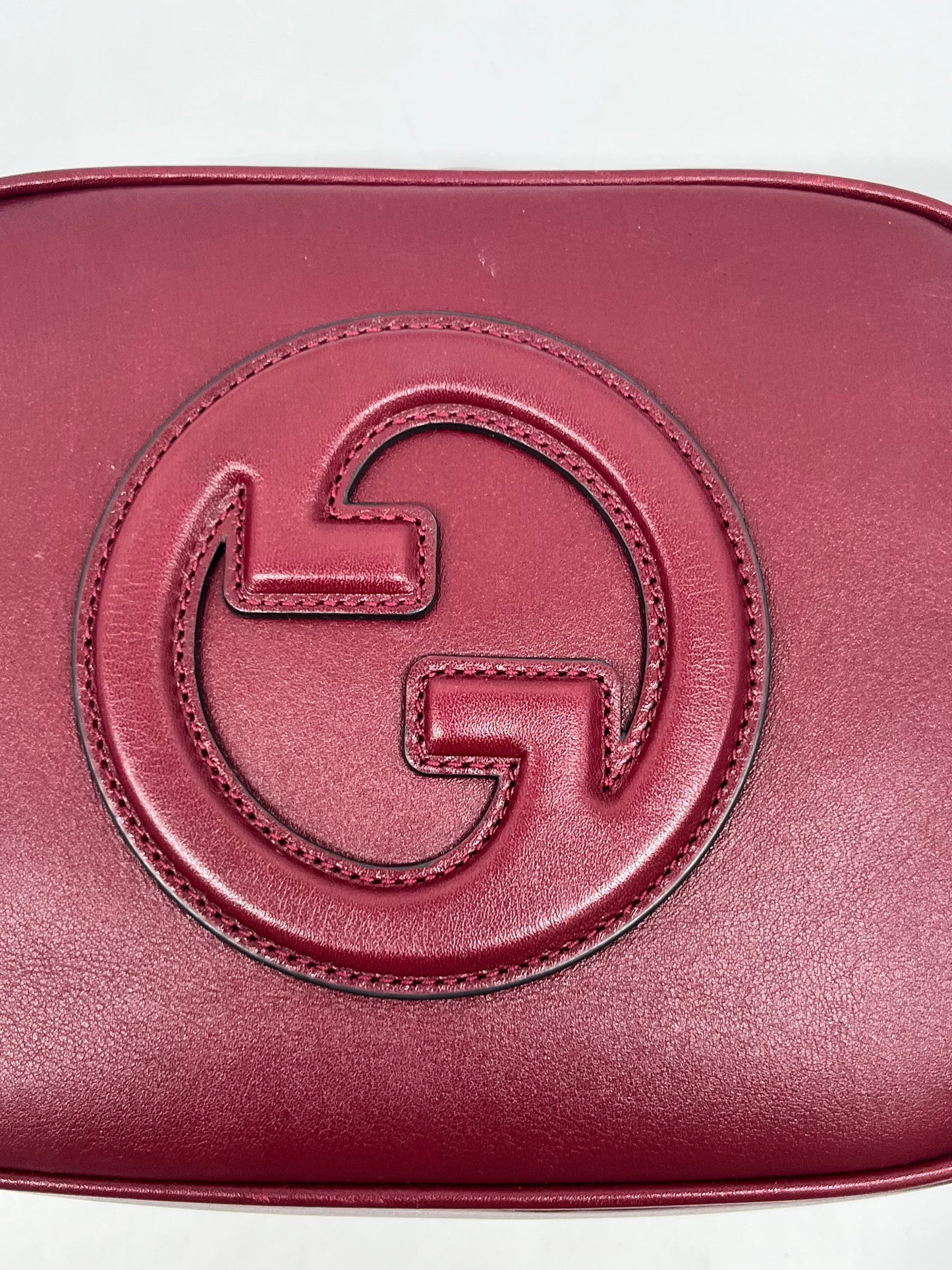 Crossbody Luxury Designer By Gucci, Size: Small