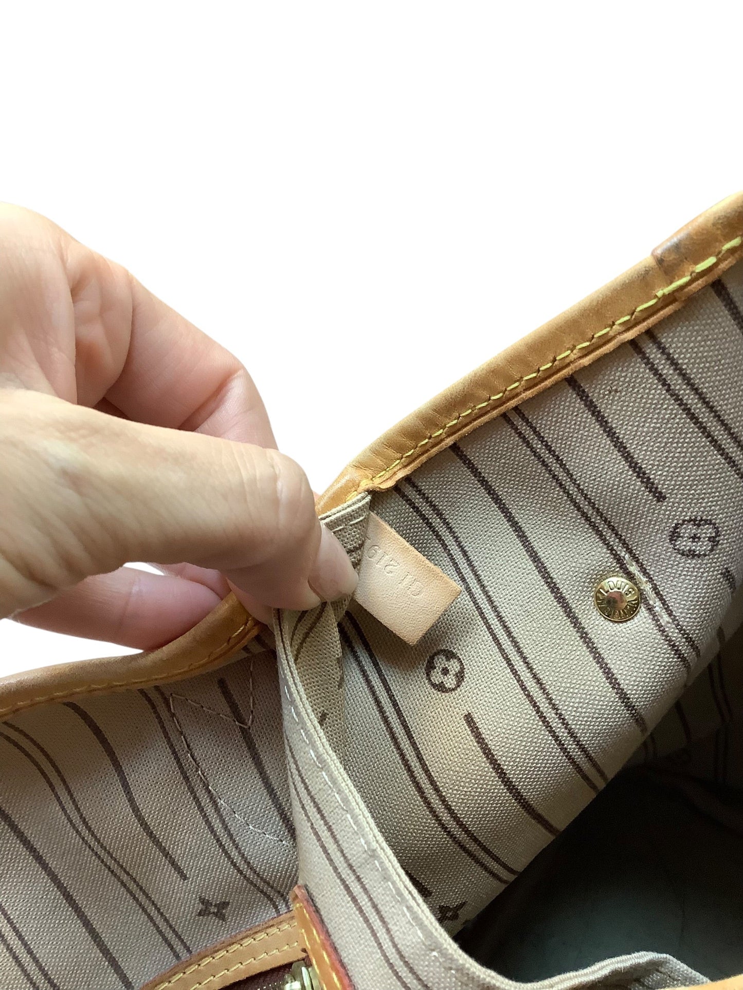 Accessory Luxury Designer Label By Louis Vuitton