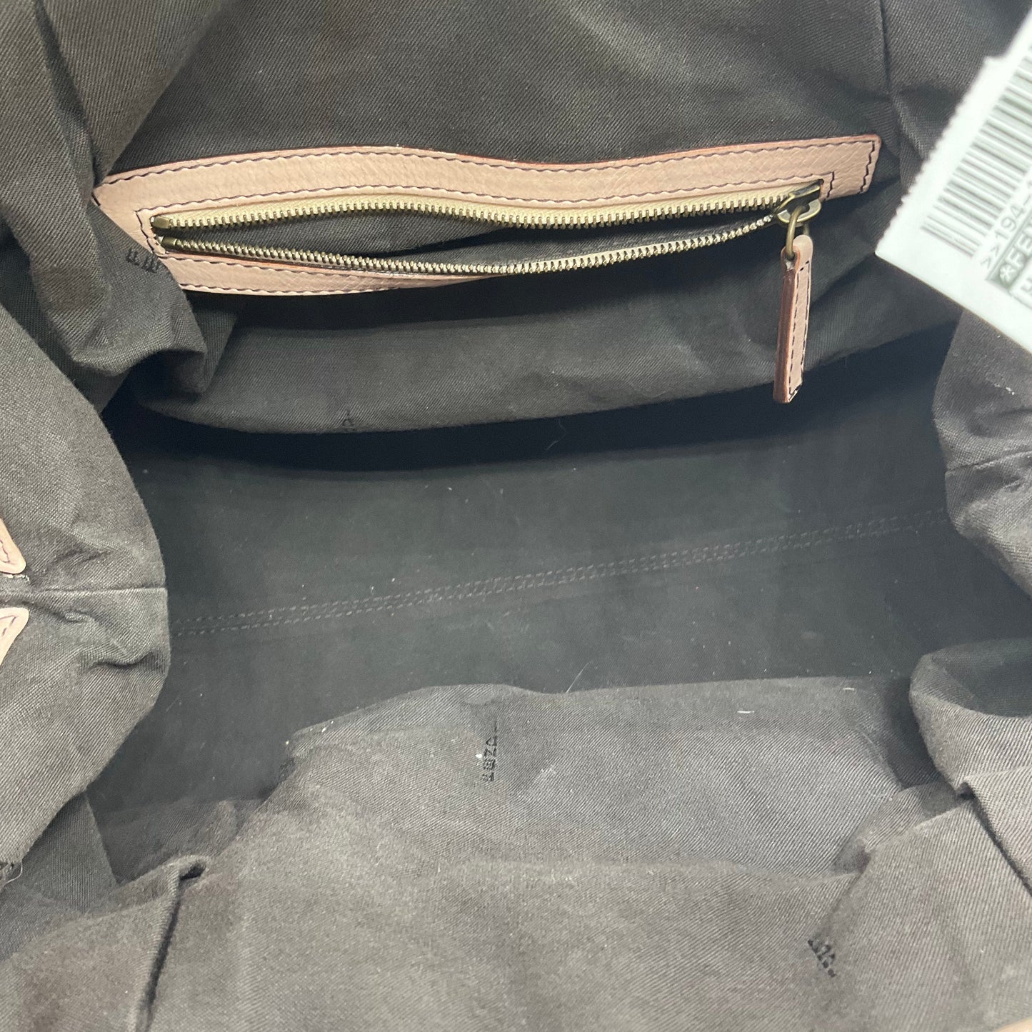 Handbag Luxury Designer By Fendi, Size: Medium