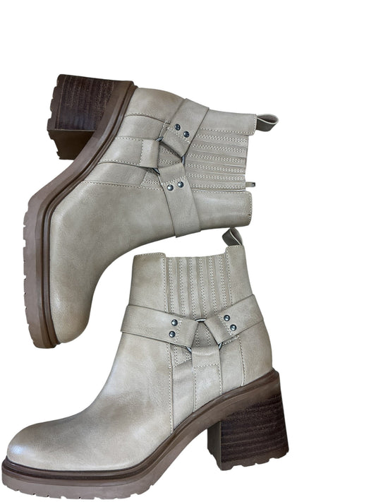 Boots Ankle Heels By Oasis Society In Tan, Size:7.5