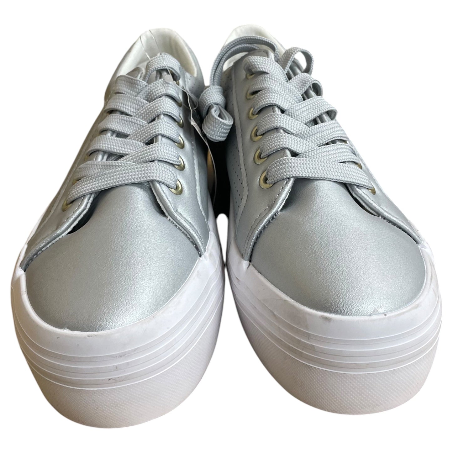 Shoes Sneakers Platform By Comfort in Every Step In Silver, Size:9