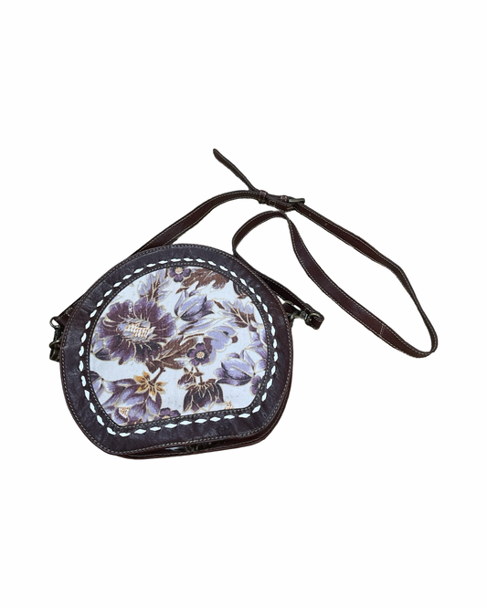 Crossbody By Clothes Mentor In Brown & Cream, Size:Medium