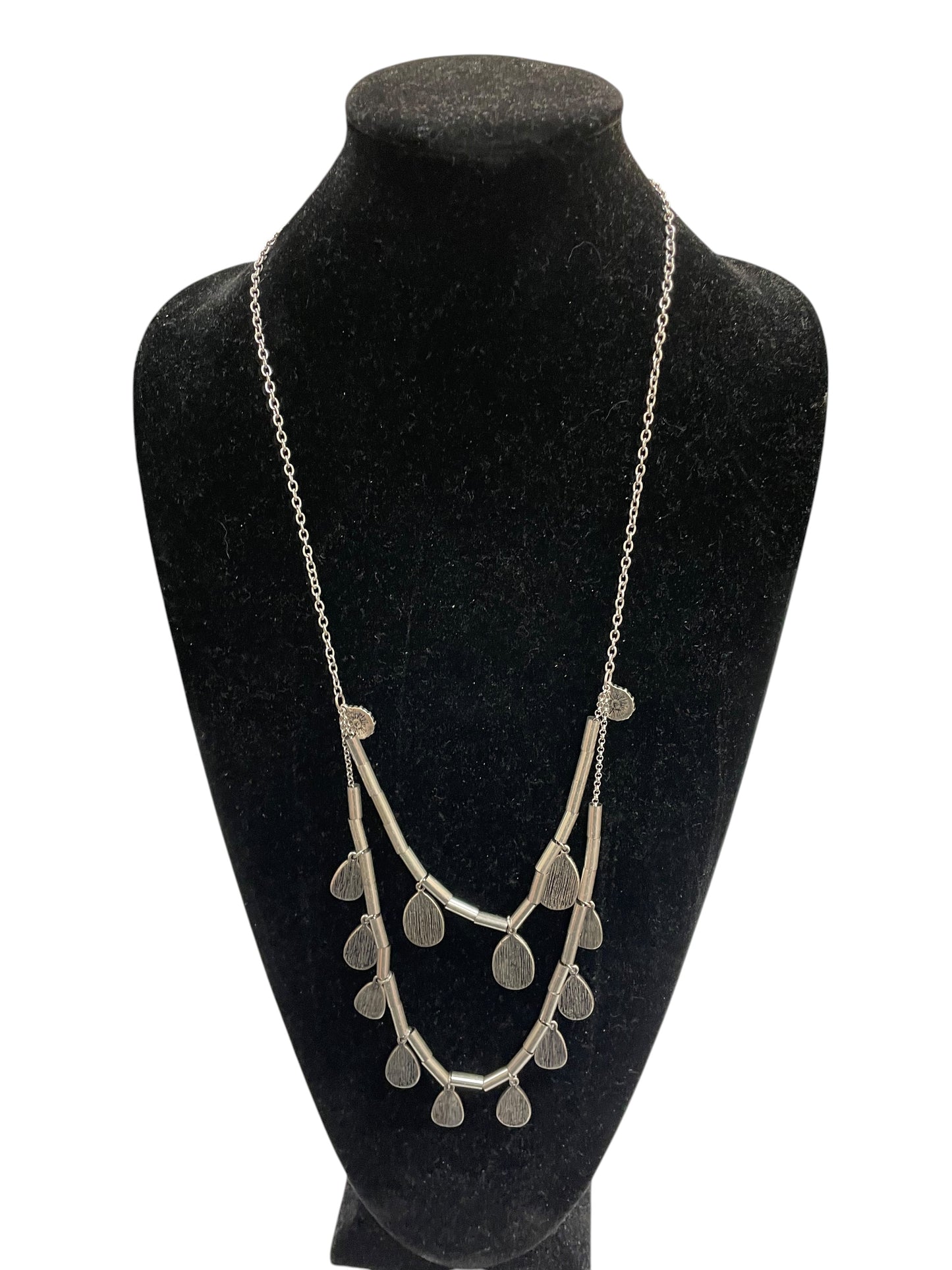 Necklace Layered By Basement Marketplace In Blue & Silver