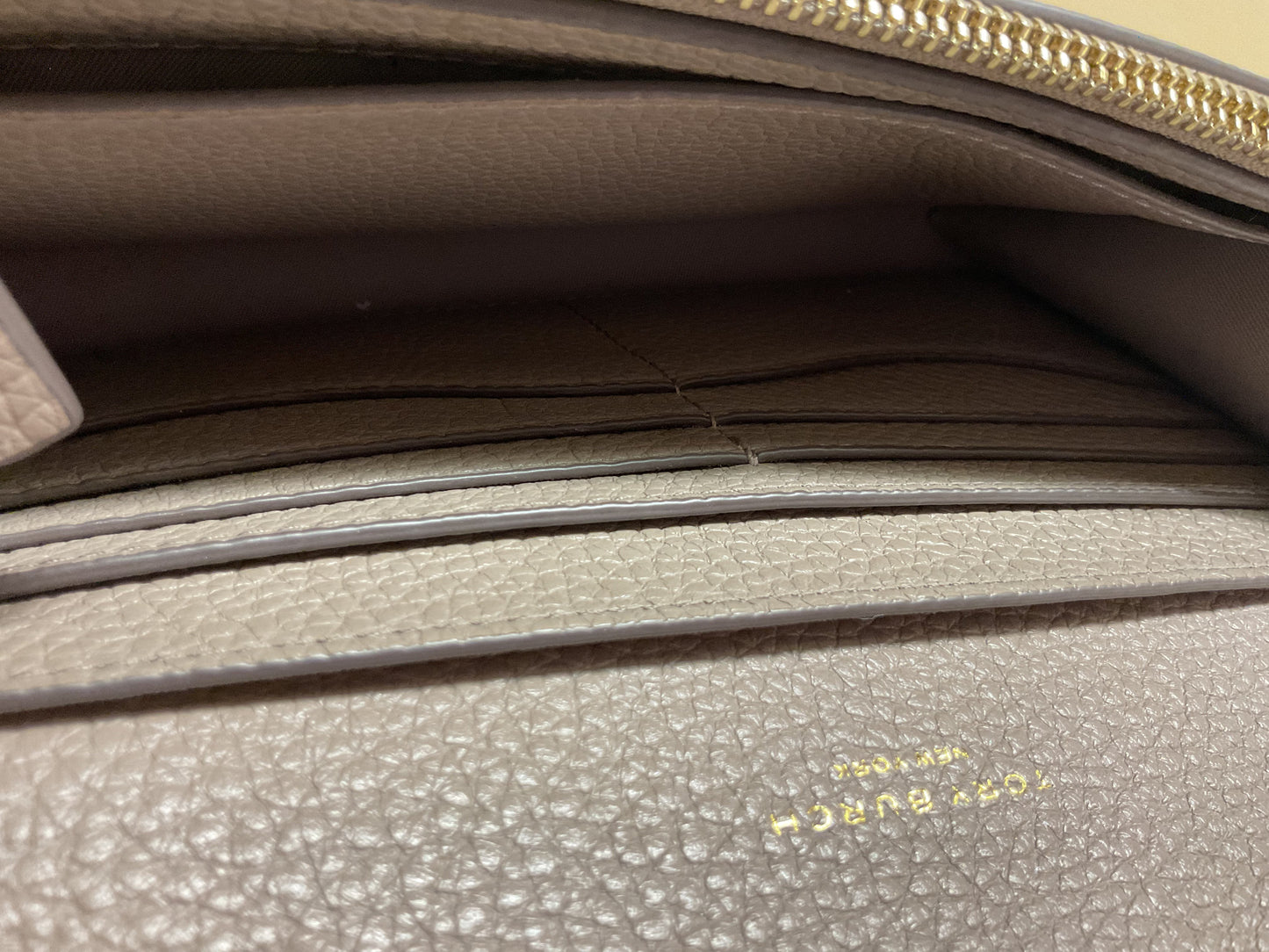 Crossbody Designer By Tory Burch In Taupe, Size:Small