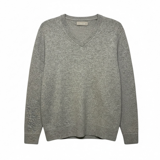 The Classic V Cashmere Sweater By Everlane In Grey, Size: M