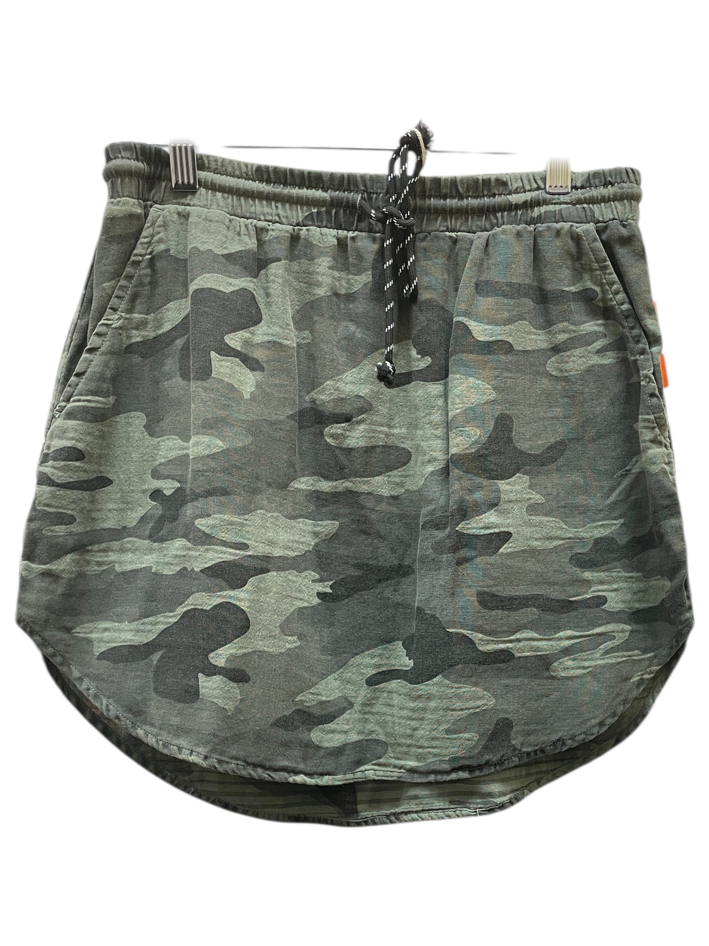 Skirt Mini & Short By Dylan In Camouflage Print, Size:S