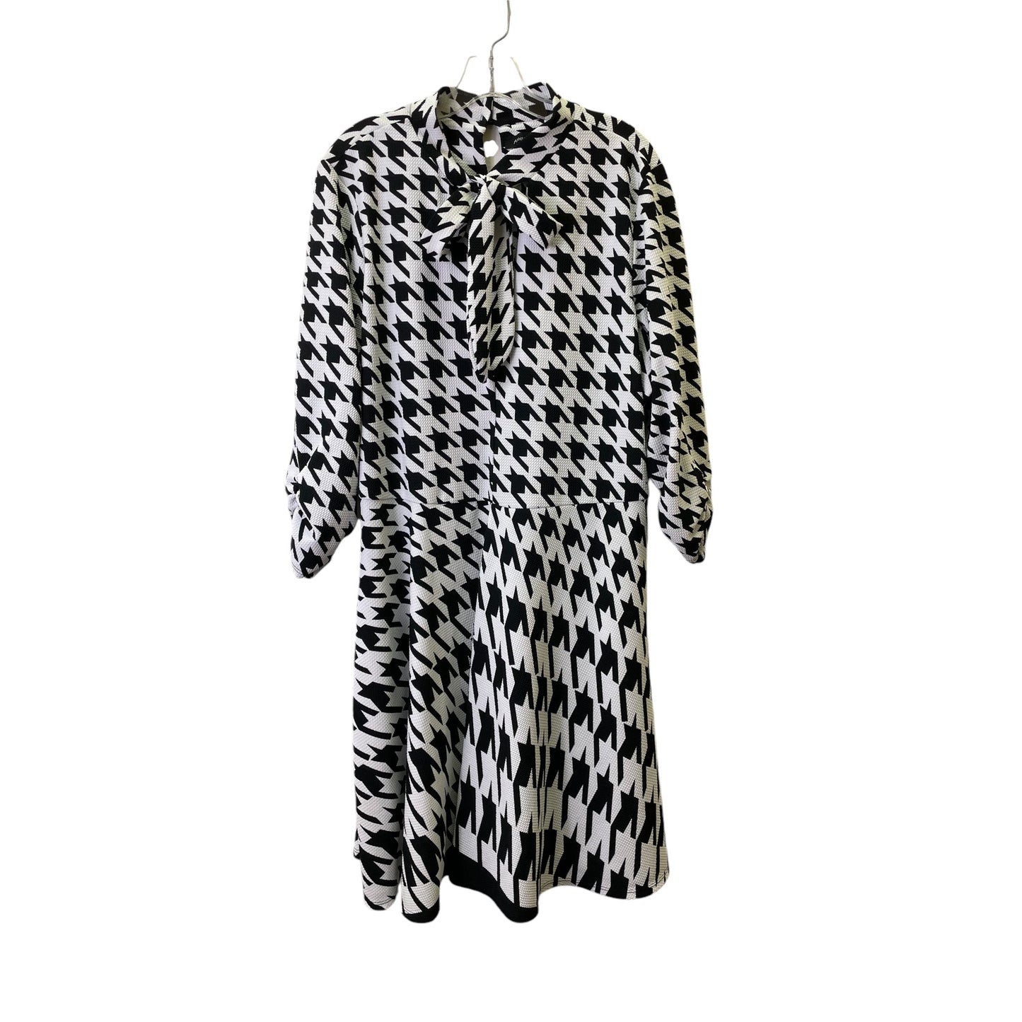 Dress Casual Midi By Ashley Stewart In Black & White, Size:24