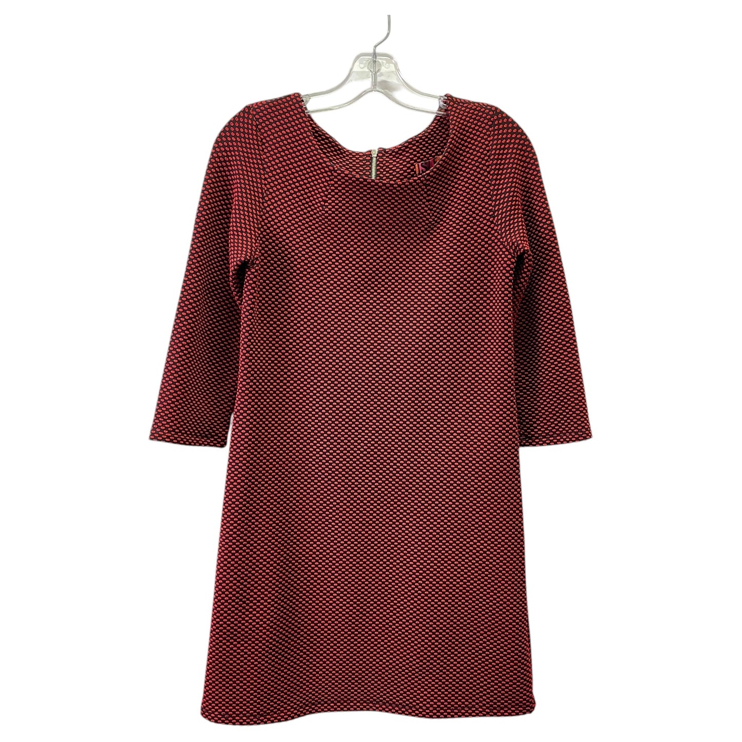 Dress Party Short By ISLE APPAREL In Black & Red, Size:Xs