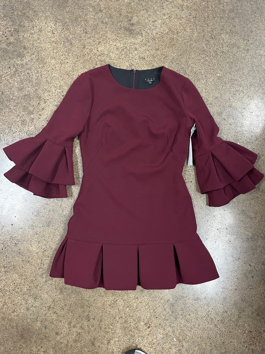Dress Casual Short By Clothes Mentor In Maroon, Size:S