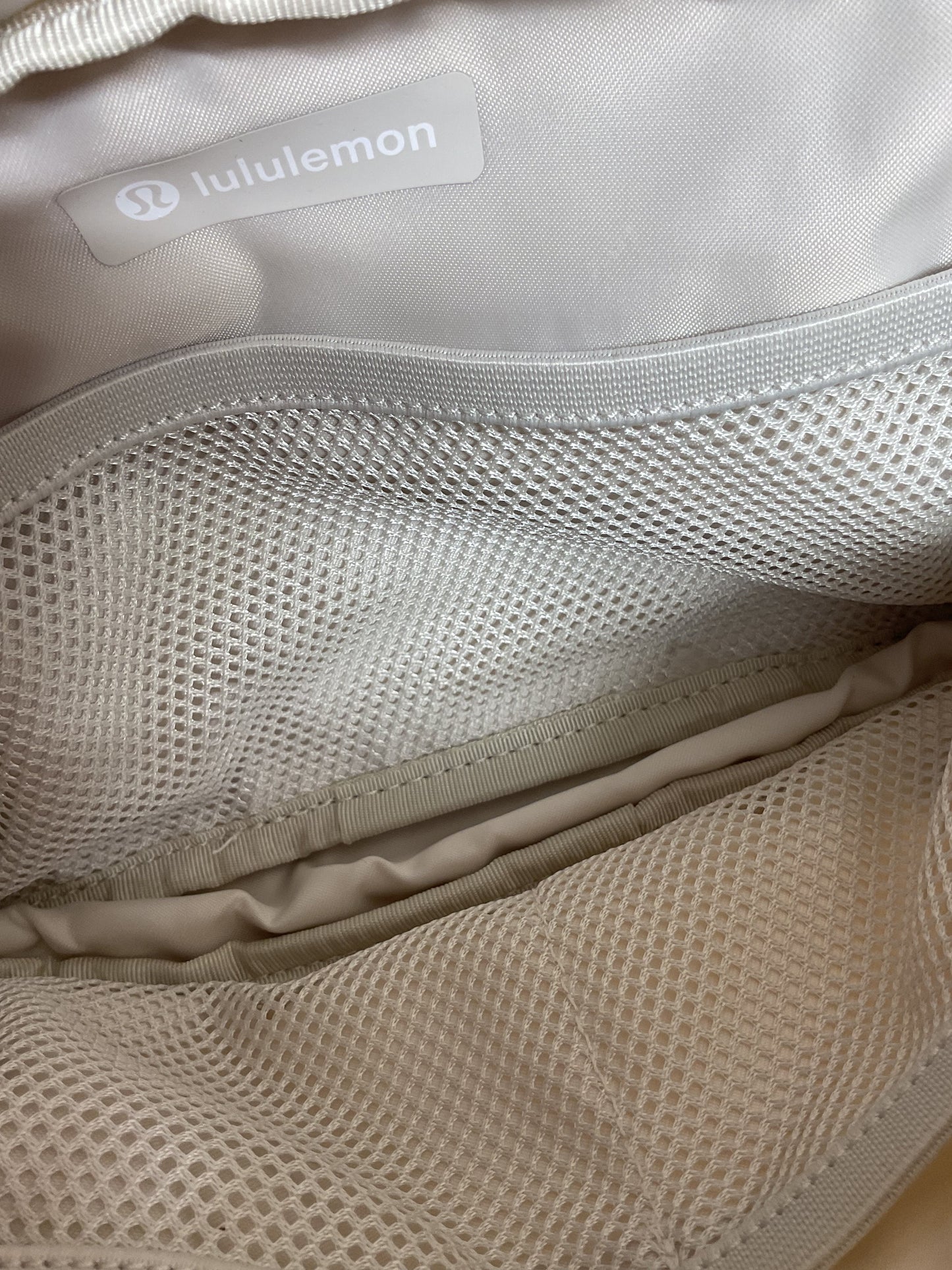 Belt Bag By Lululemon In White, Size:Small