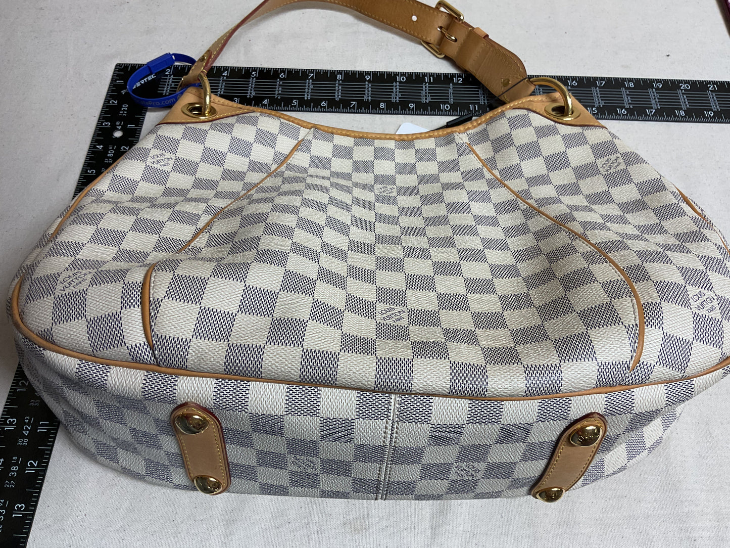 Handbag Luxury Designer By Louis Vuitton, Size: Large