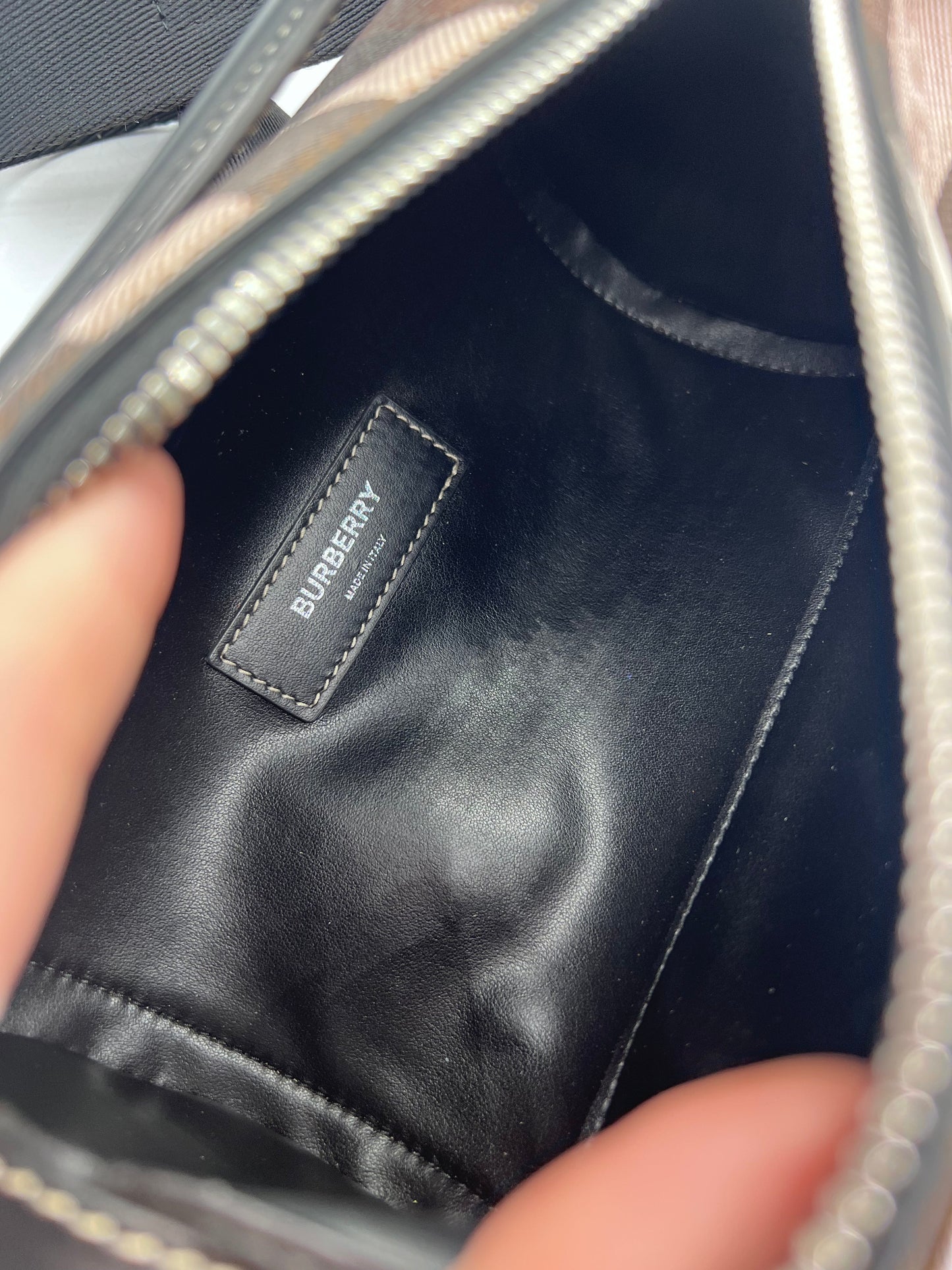 Crossbody Luxury Designer By Burberry In Plaid Pattern, Size:Medium