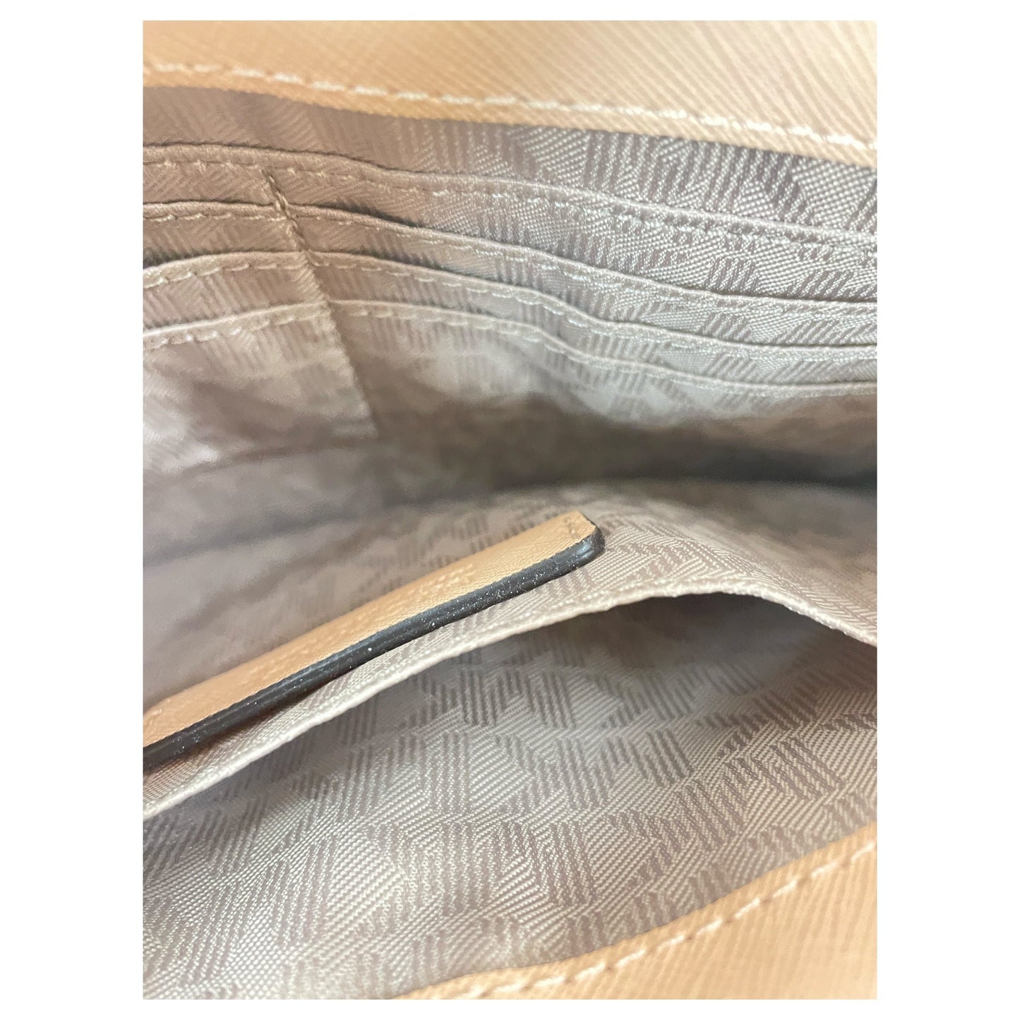 Handbag Designer By Michael Kors In Tan & White, Size:Large