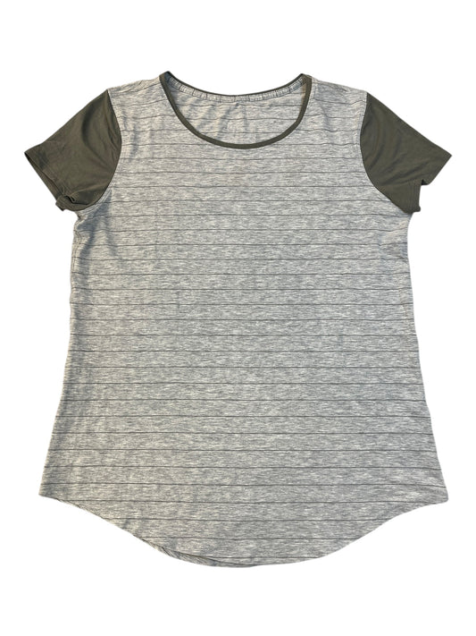 Athletic Top Ss By Lululemon In Grey, Size:M