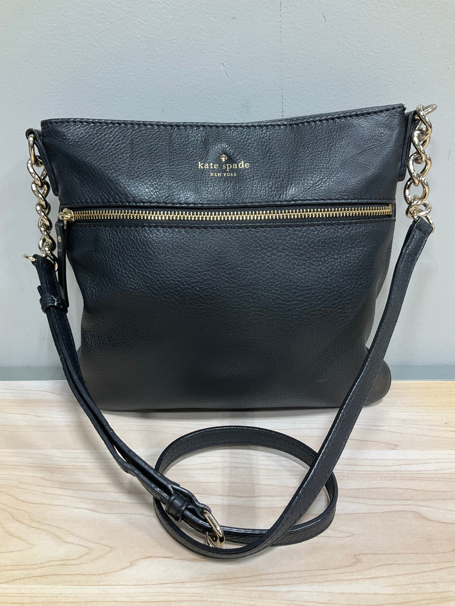 Crossbody Designer By Kate Spade, Size: Medium