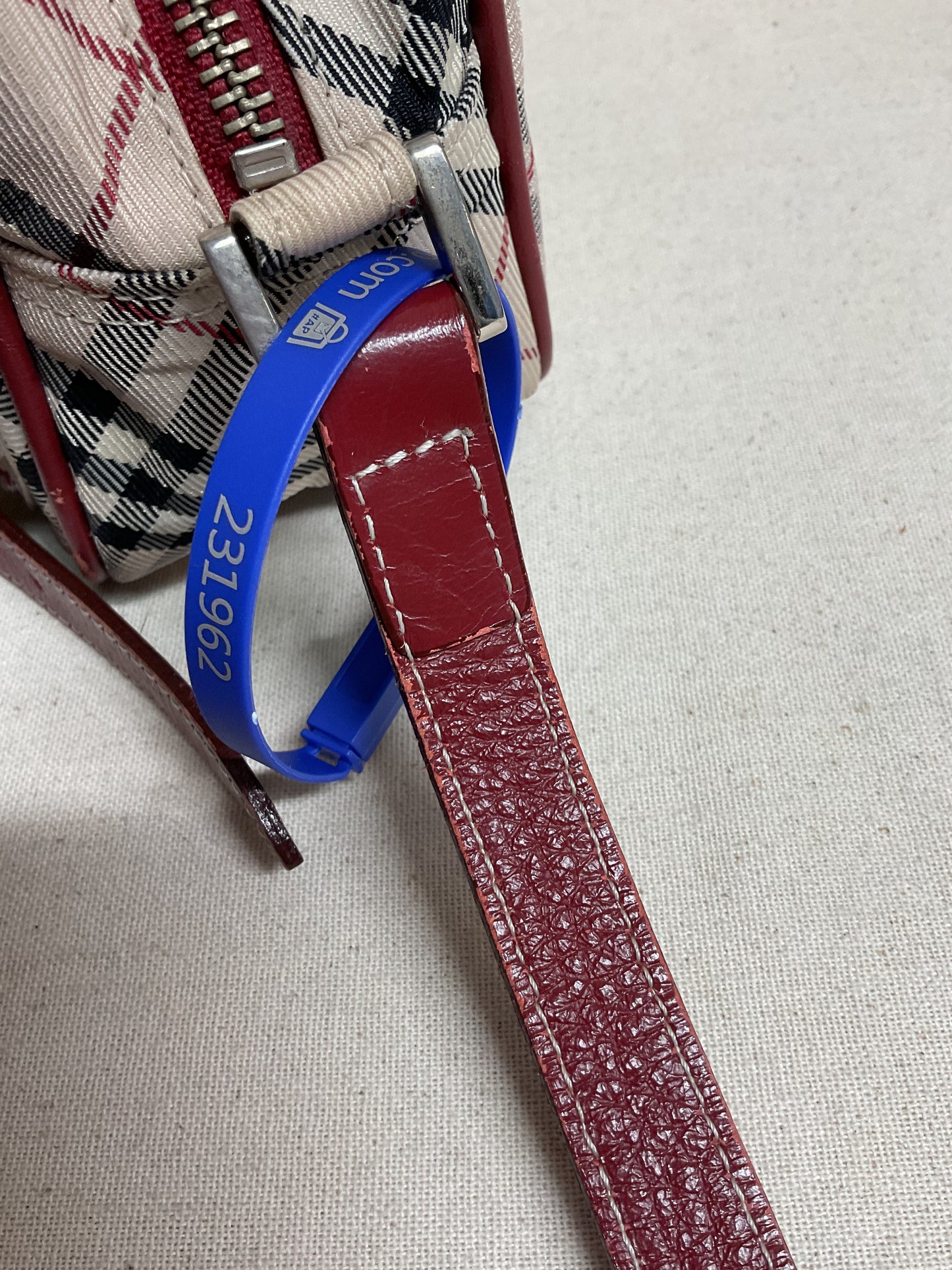 Crossbody Luxury Designer By Burberry In Plaid Pattern, Size:Medium