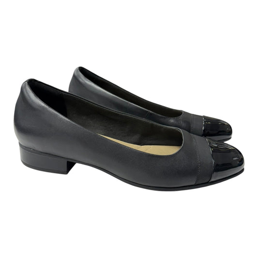 Shoes Flats By Clarks In Black, Size:9