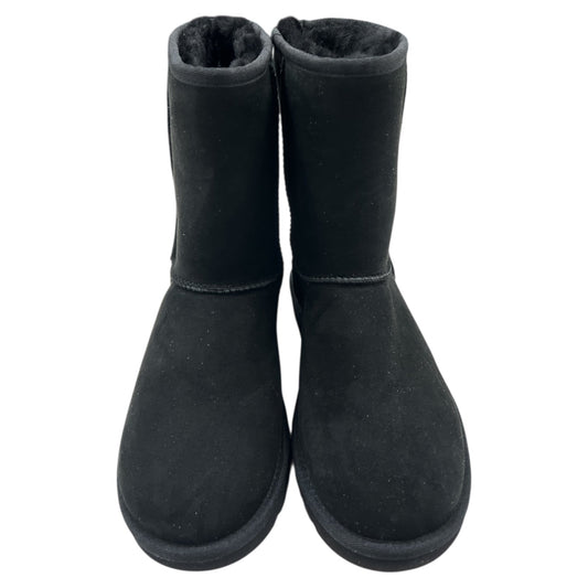 Boots Designer By Ugg In Black, Size: 7