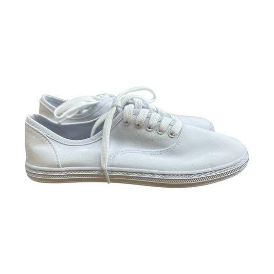 Shoes Sneakers By Universal Thread In White, Size:6