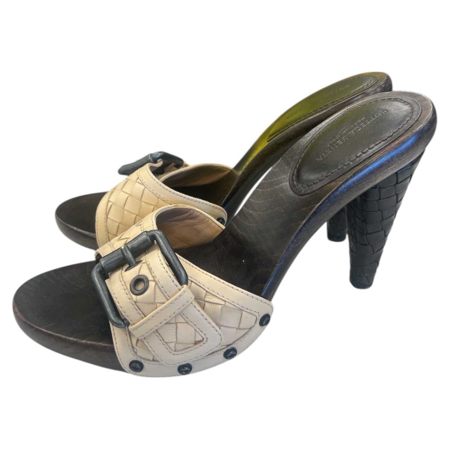 Sandals Luxury Designer By Bottega Veneta In Cream, Size:8