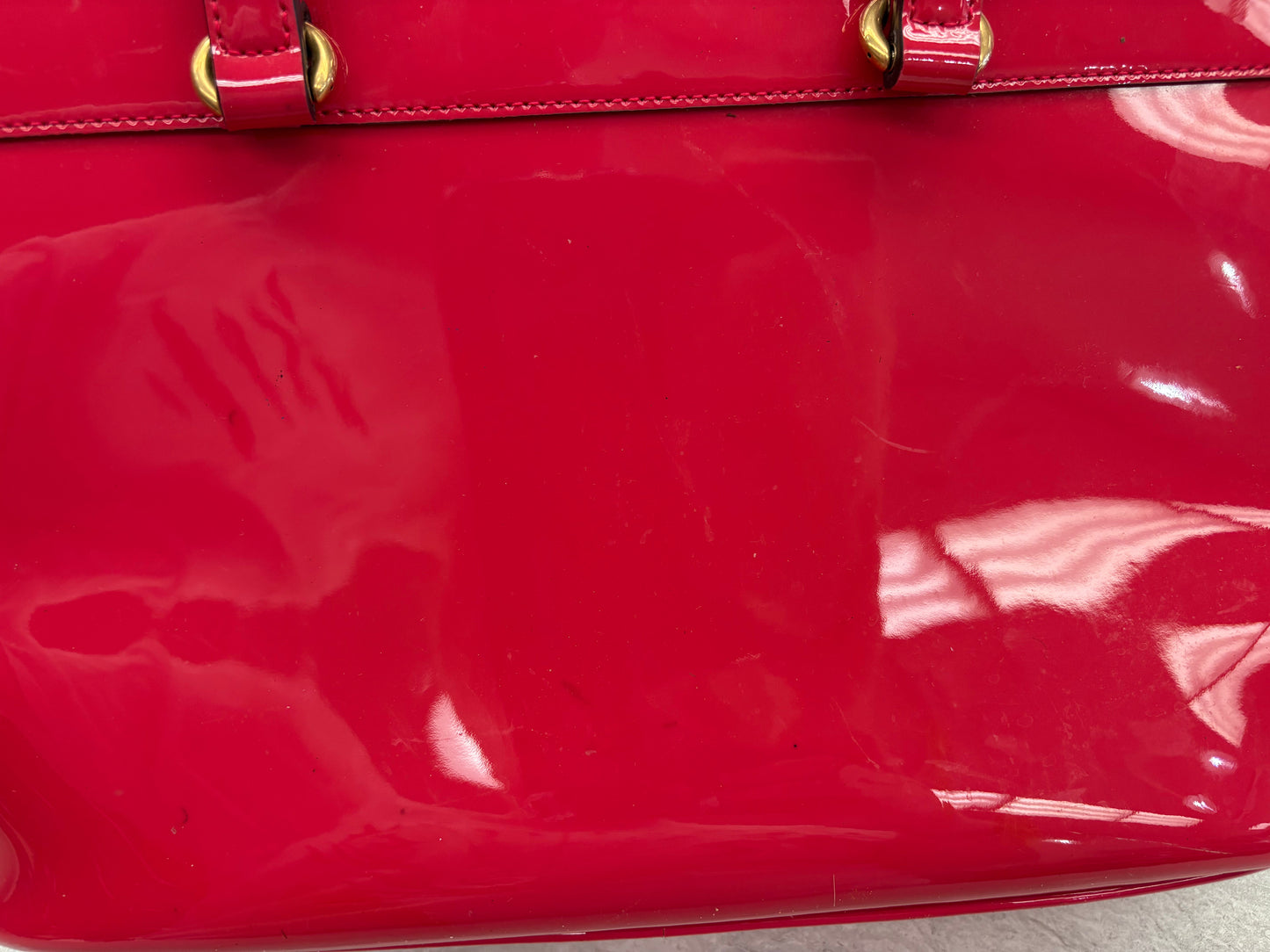 Handbag Luxury Designer By Gucci, Size: Medium