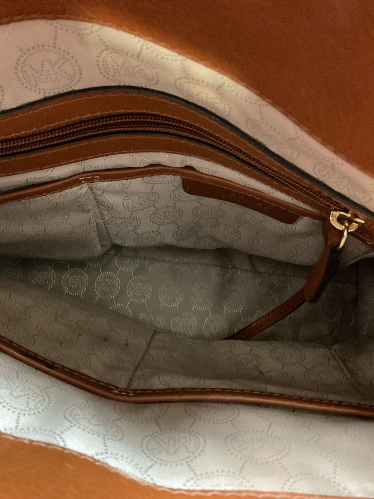 Handbag Designer By Michael Kors In Tan & White, Size:Large