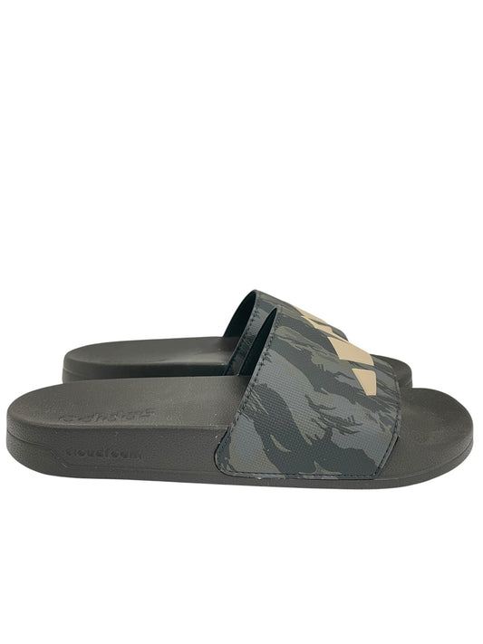 Sandals Flats By Adidas In Camouflage Print, Size:8