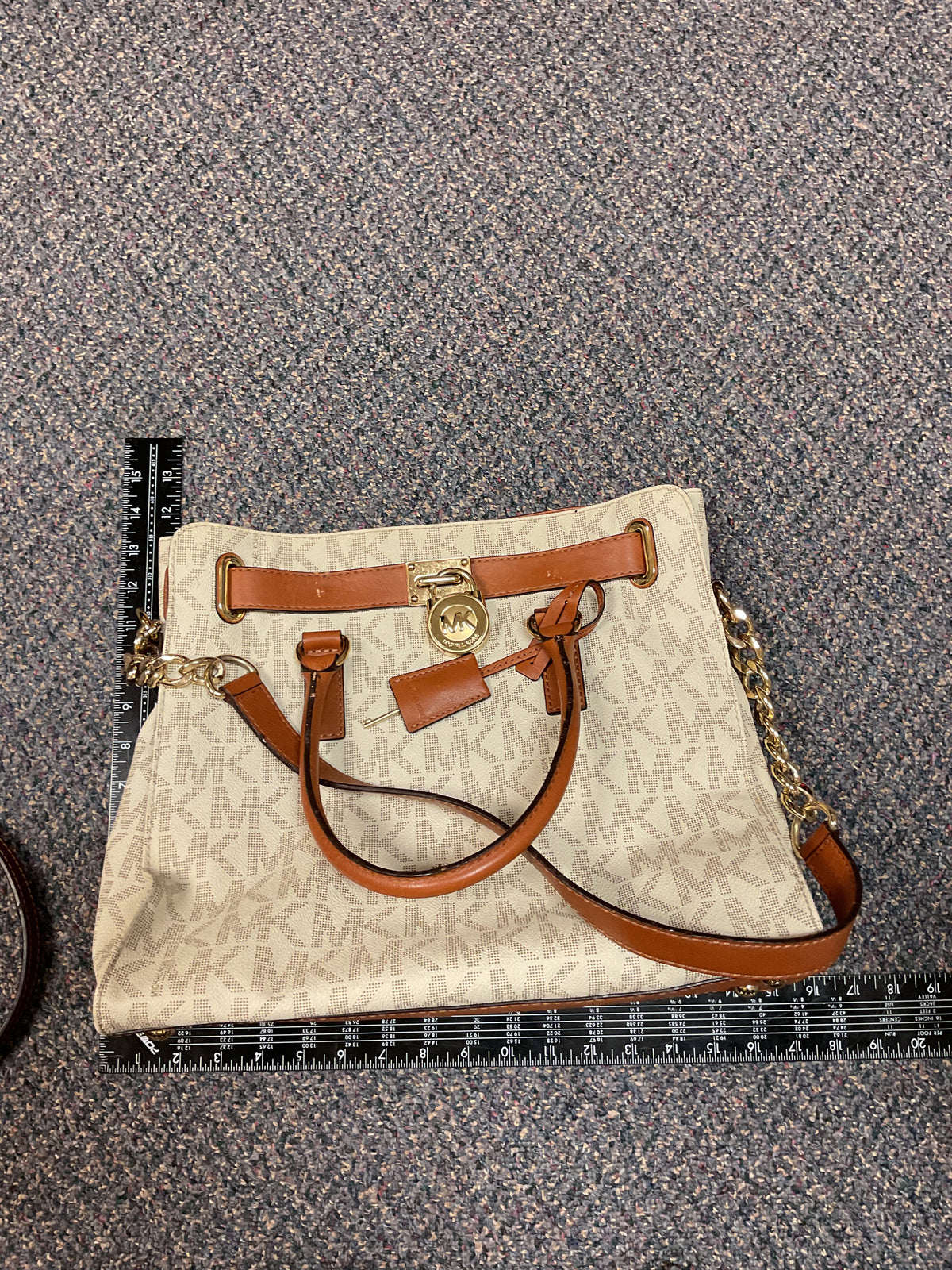 Handbag Designer By Michael Kors In Tan & White, Size:Large