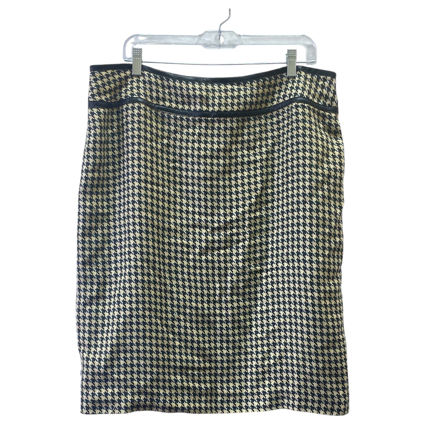 Skirt Suit 2Pc By METROSTYLE In Black & Yellow, Size:1X