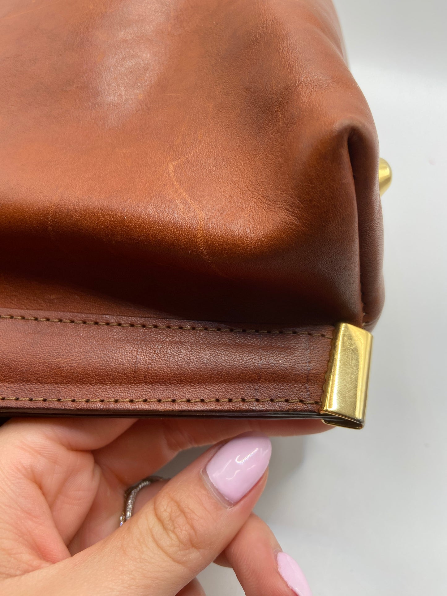 Handbag Leather By Clothes Mentor, Size: Medium