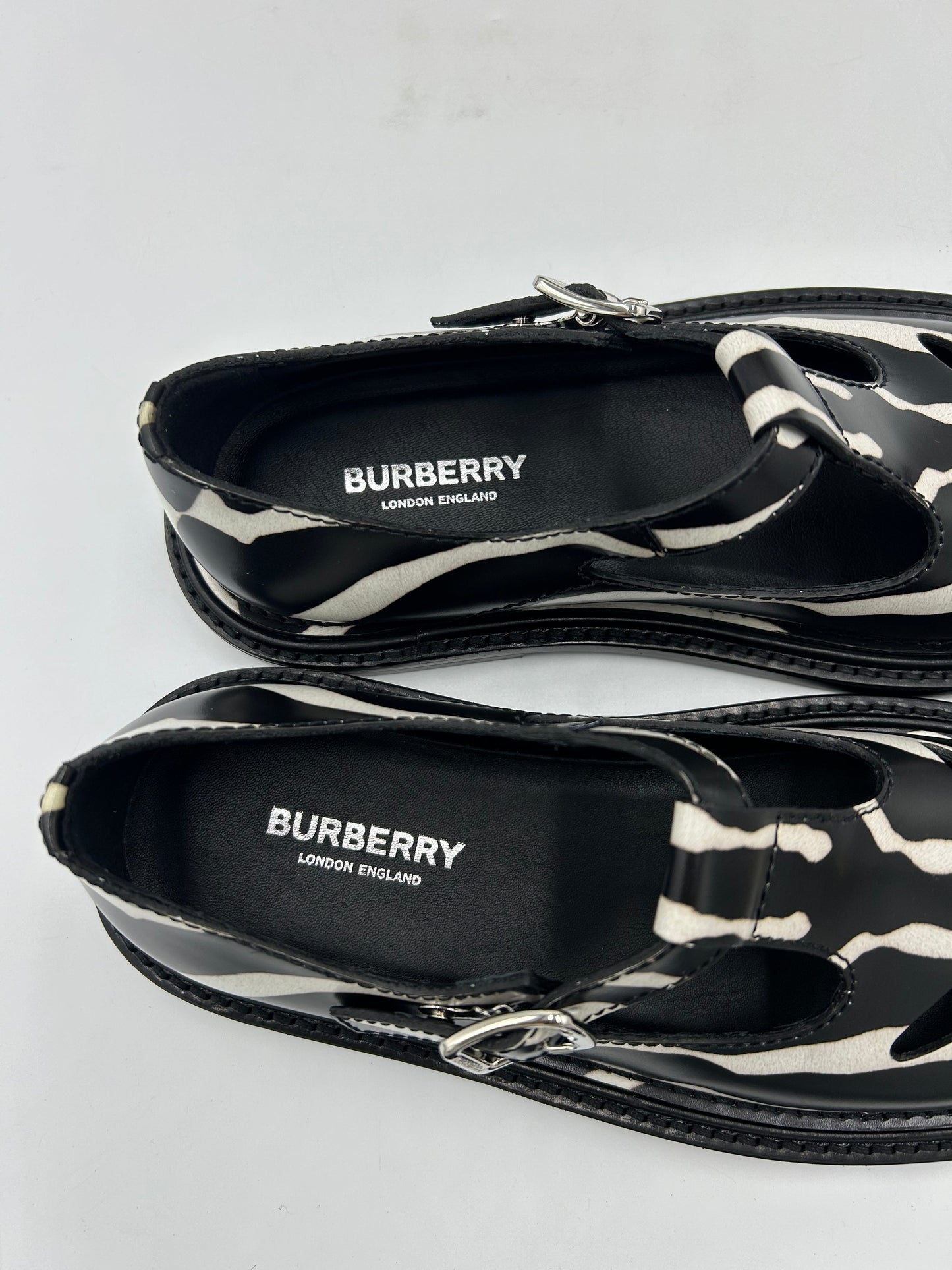 Like New! Burberry Zebra Print Hannie Shoes  Size: 6