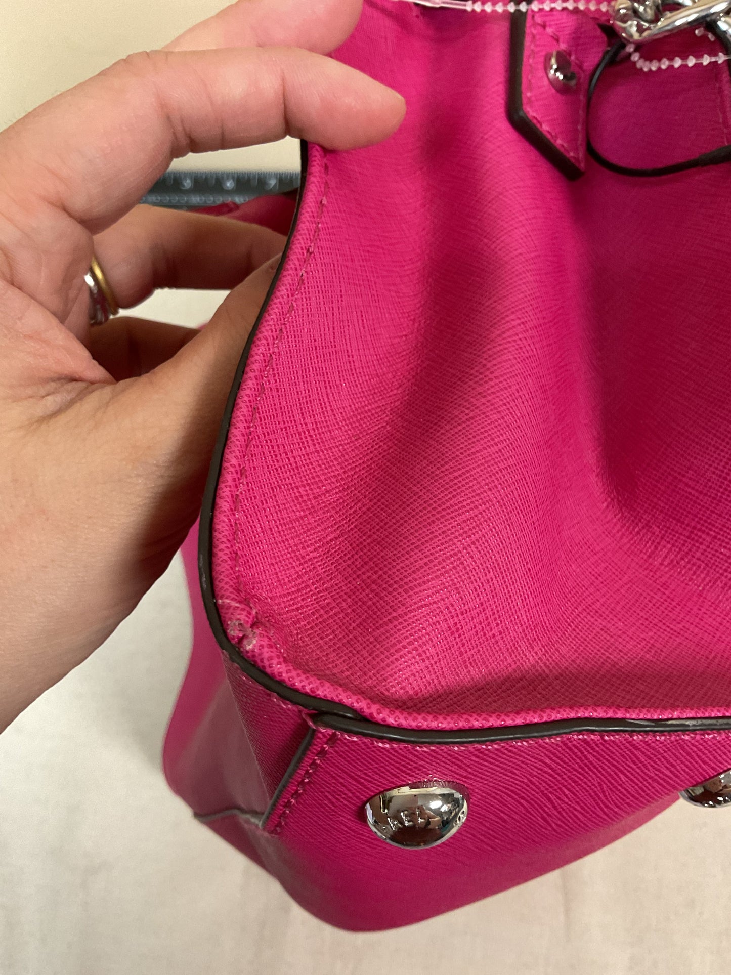 Handbag Designer By Michael Kors In Pink, Size:Medium