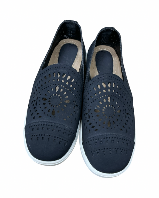Shoes Sneakers By Clothes Mentor In Black, Size:8