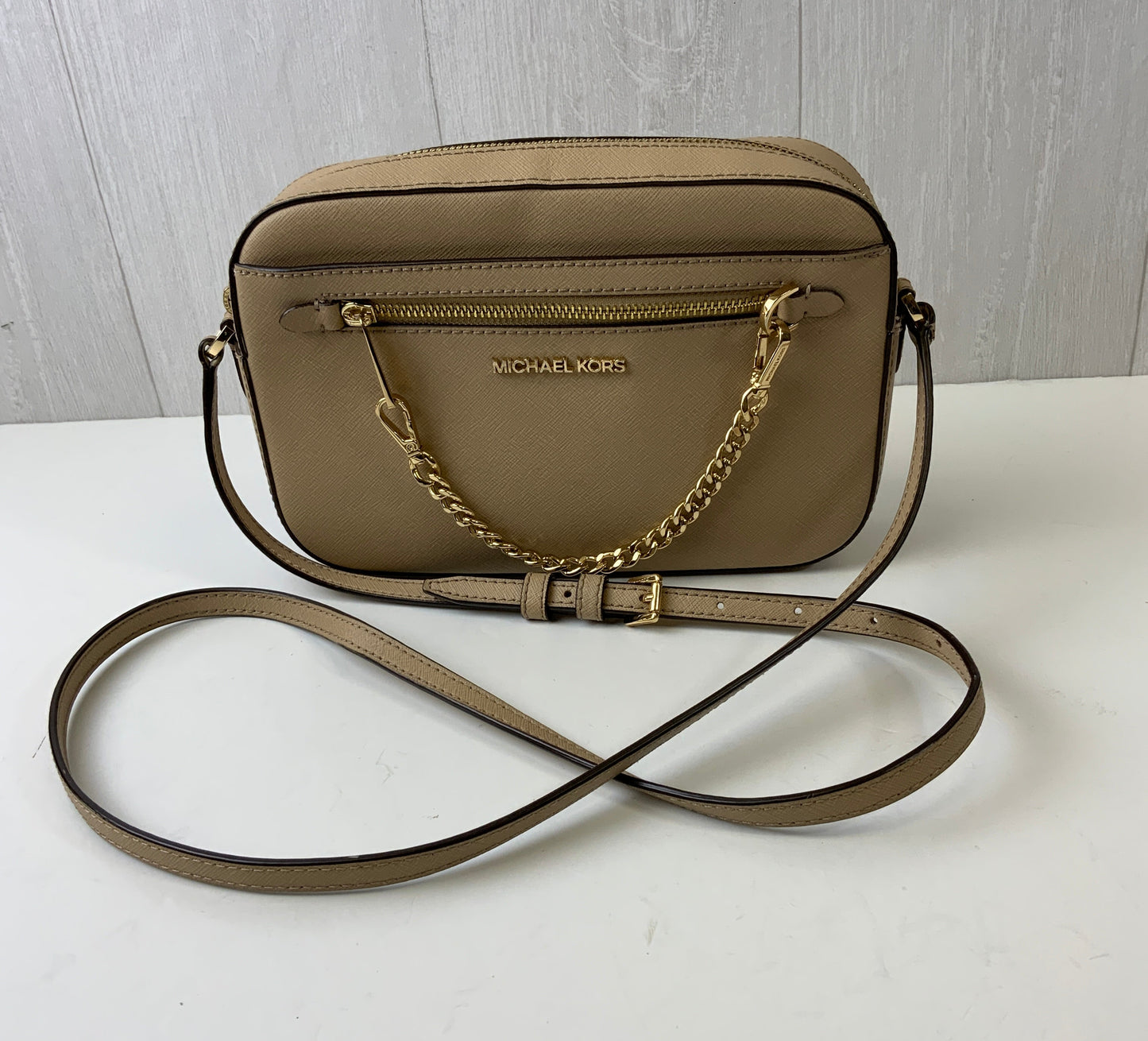 Handbag Designer By Michael Kors In Gold, Size:Large