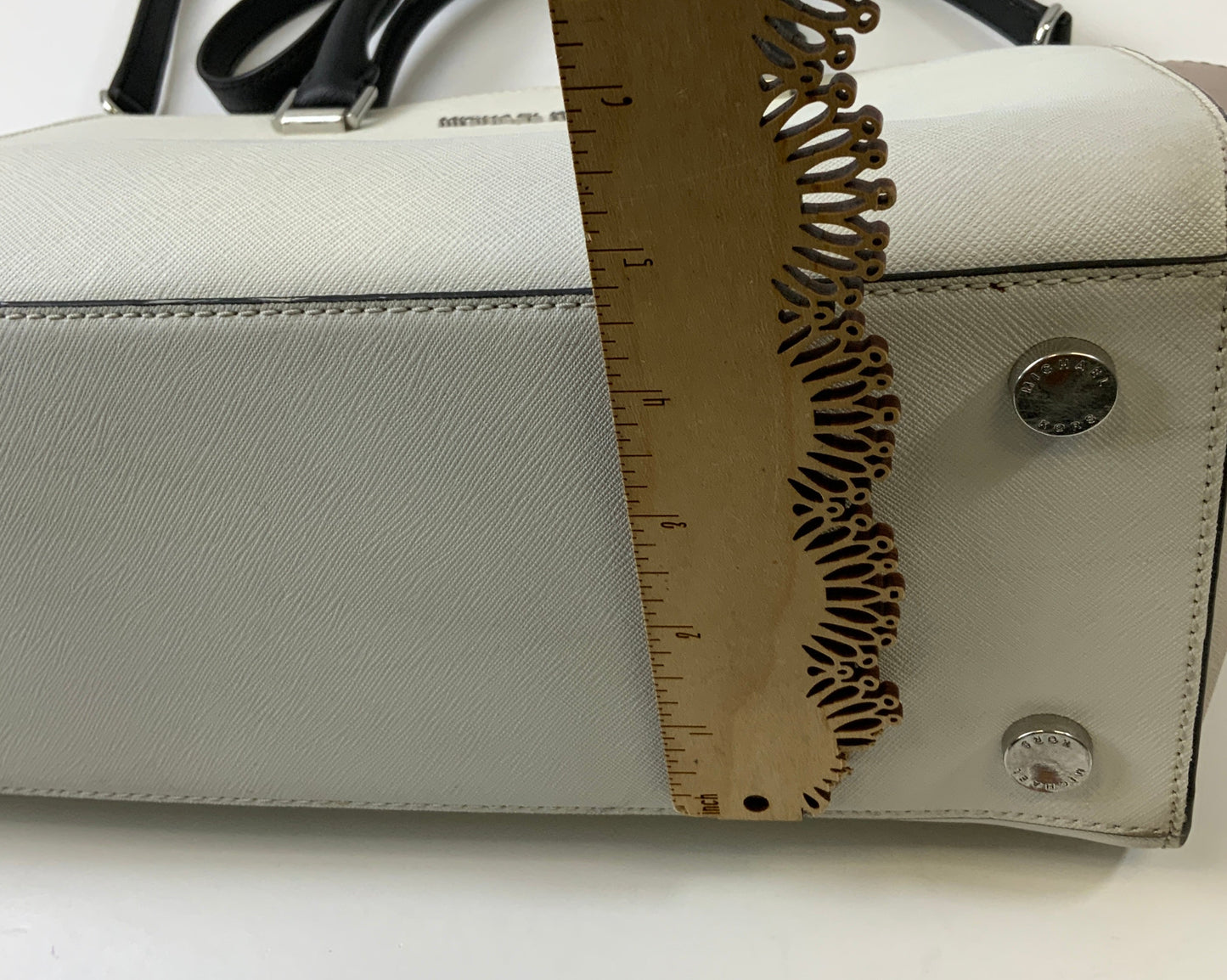 Crossbody Designer By Michael Kors In Cream, Size:Large