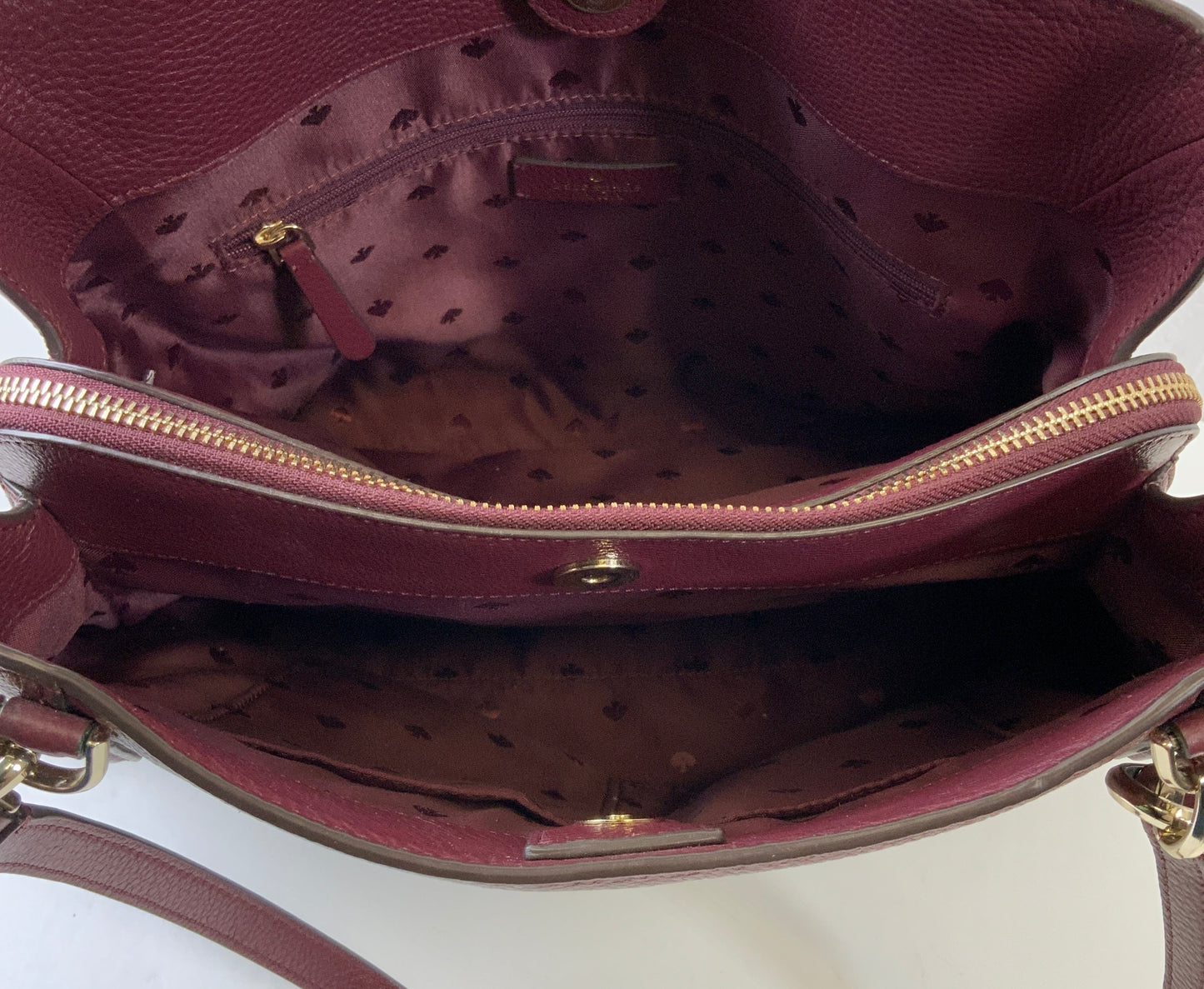 Handbag Designer By Kate Spade In Maroon, Size:Medium