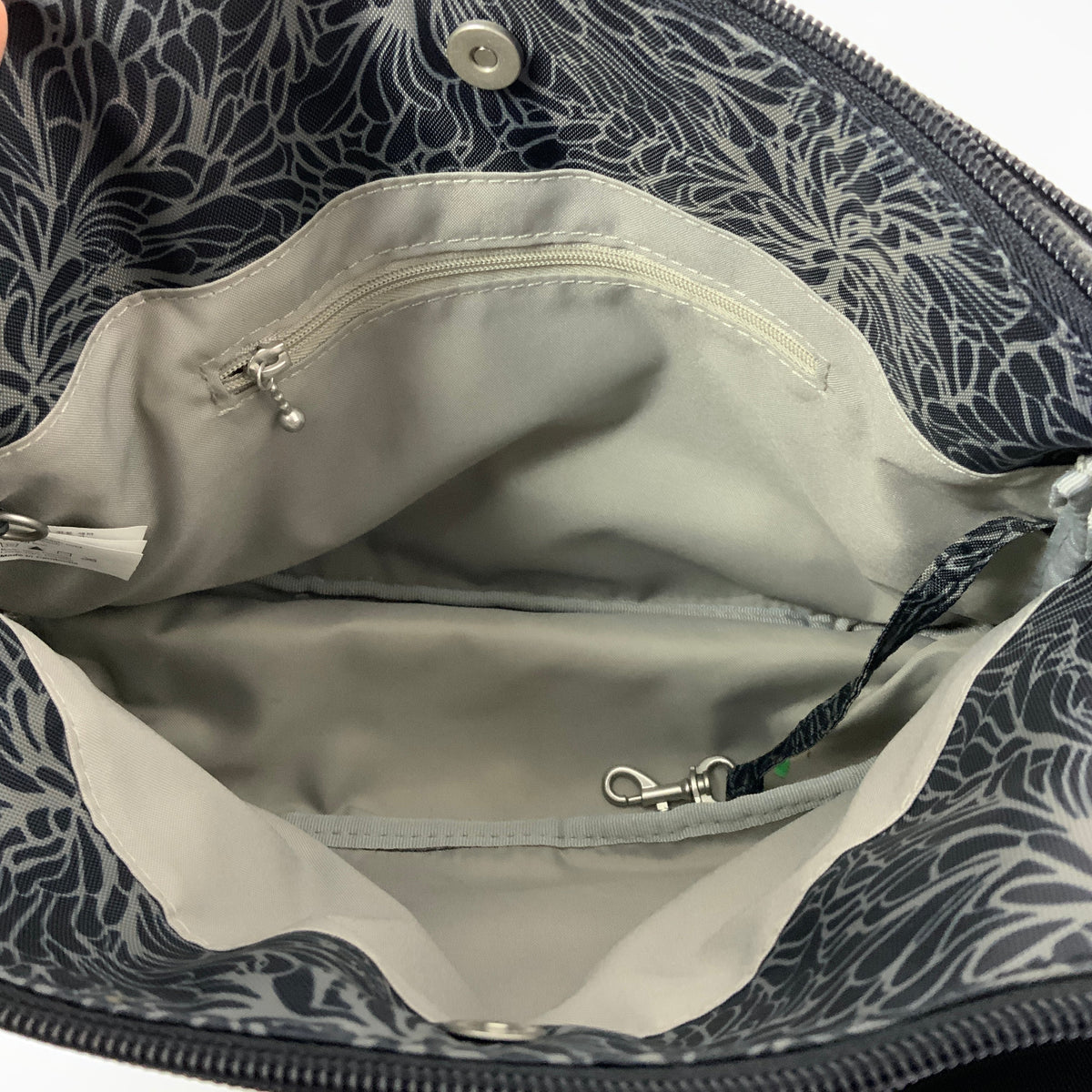 Crossbody By Baggallini, Size: Medium