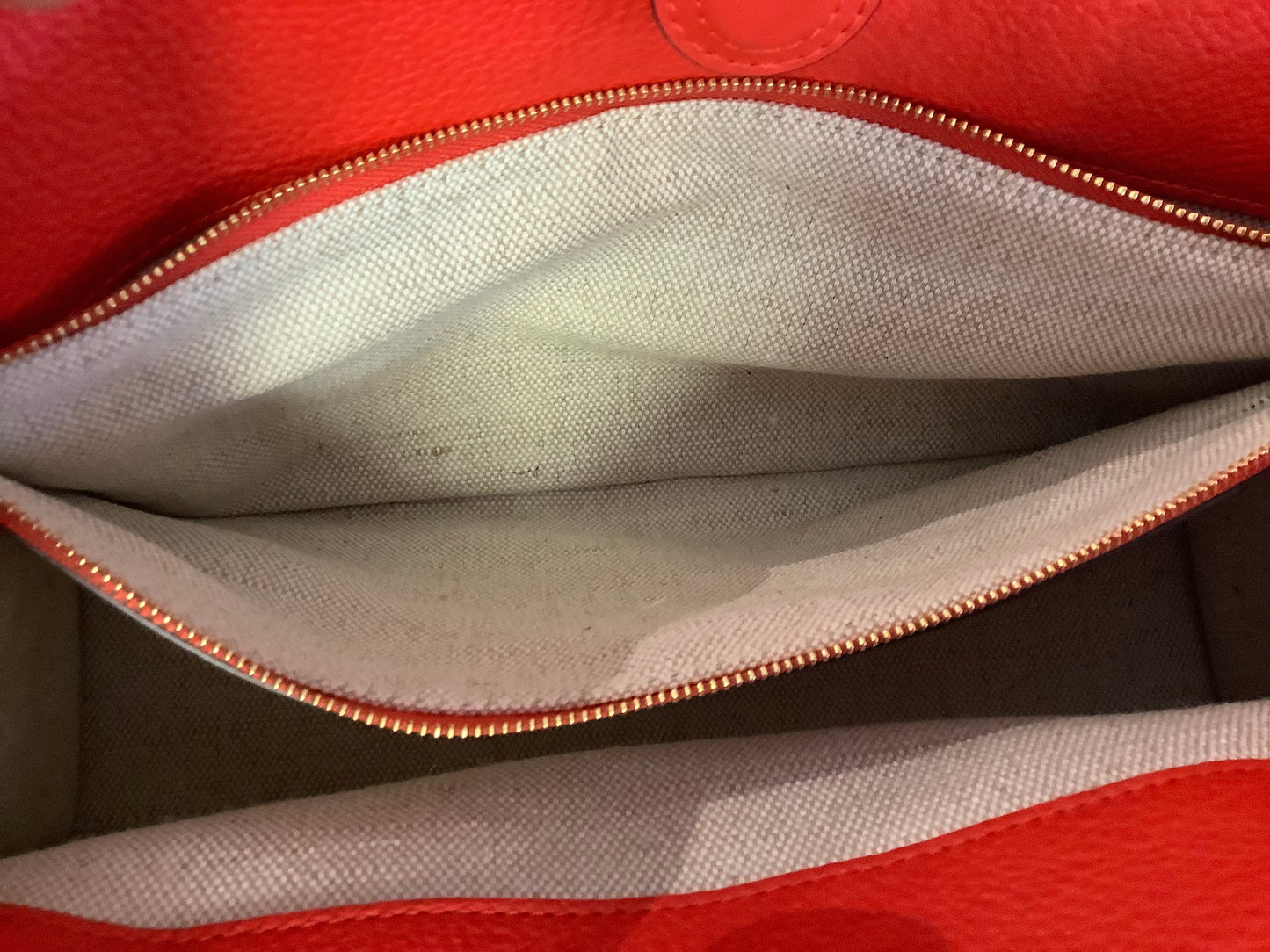 Handbag Designer By Michael Kors In Red, Size:Medium