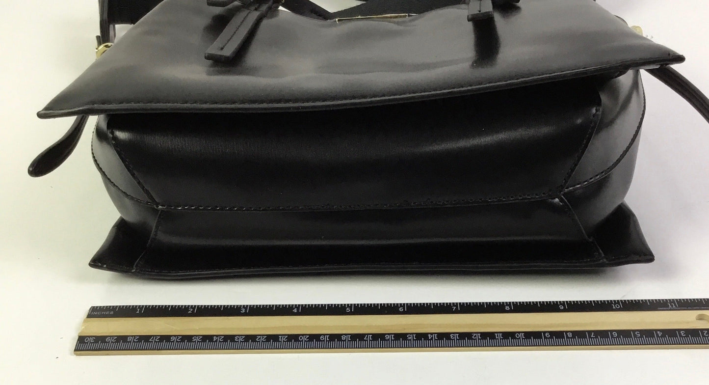 Crossbody Designer By Halston In Black, Size:Medium