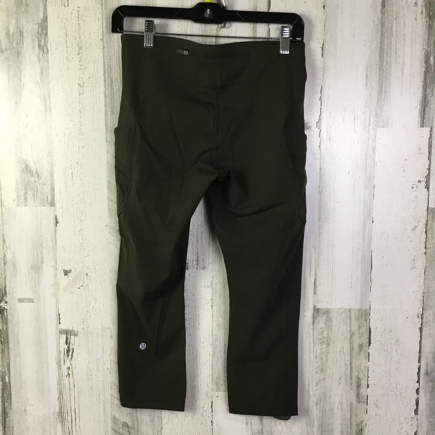 Athletic Leggings Capris By Lululemon In Green, Size:8