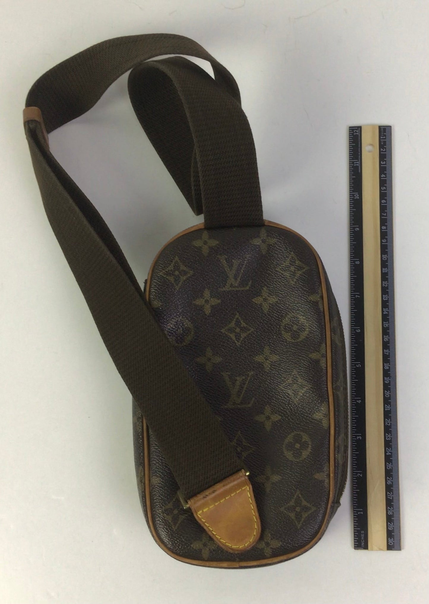 Crossbody Luxury Designer By Louis Vuitton In Brown, Size:Small