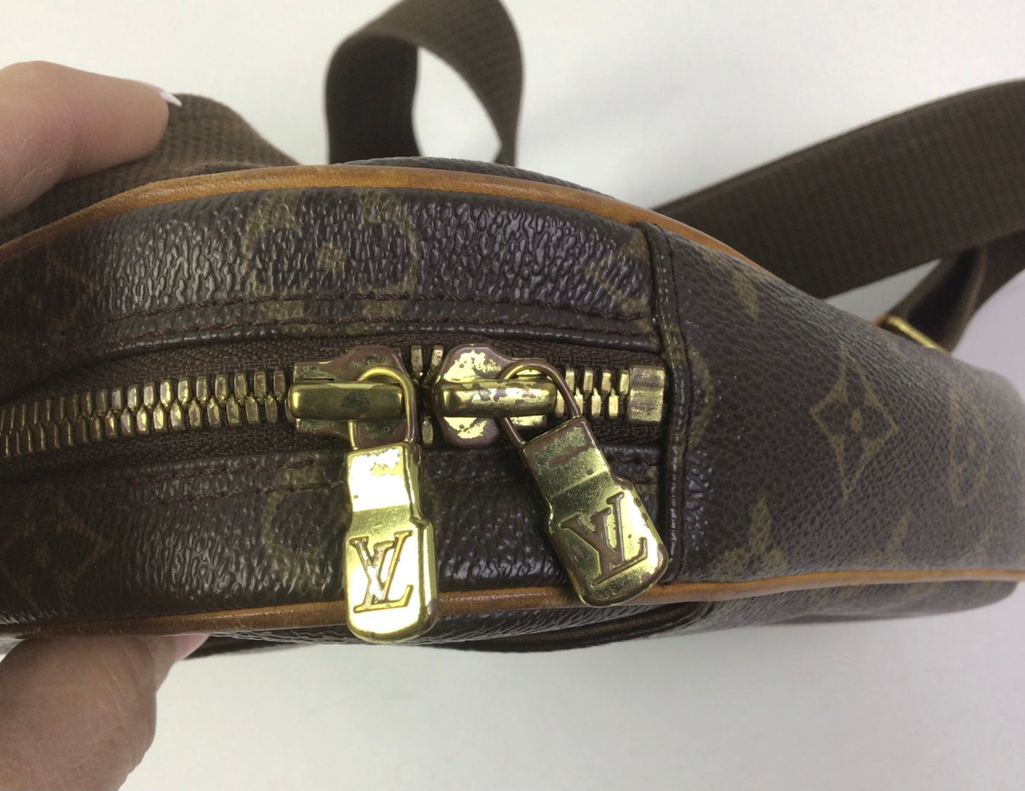 Crossbody Luxury Designer By Louis Vuitton In Brown, Size:Small