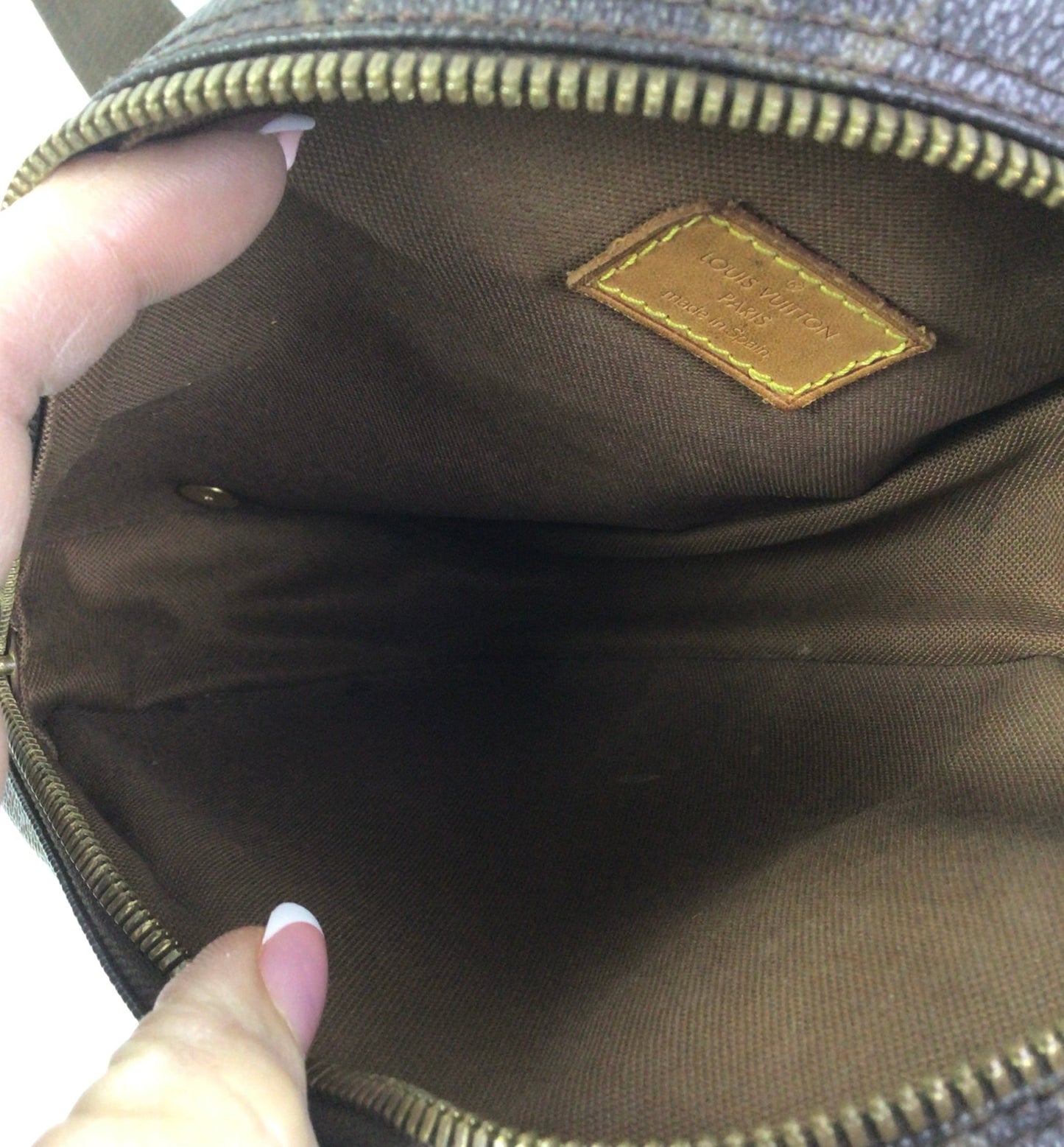 Crossbody Luxury Designer By Louis Vuitton In Brown, Size:Small