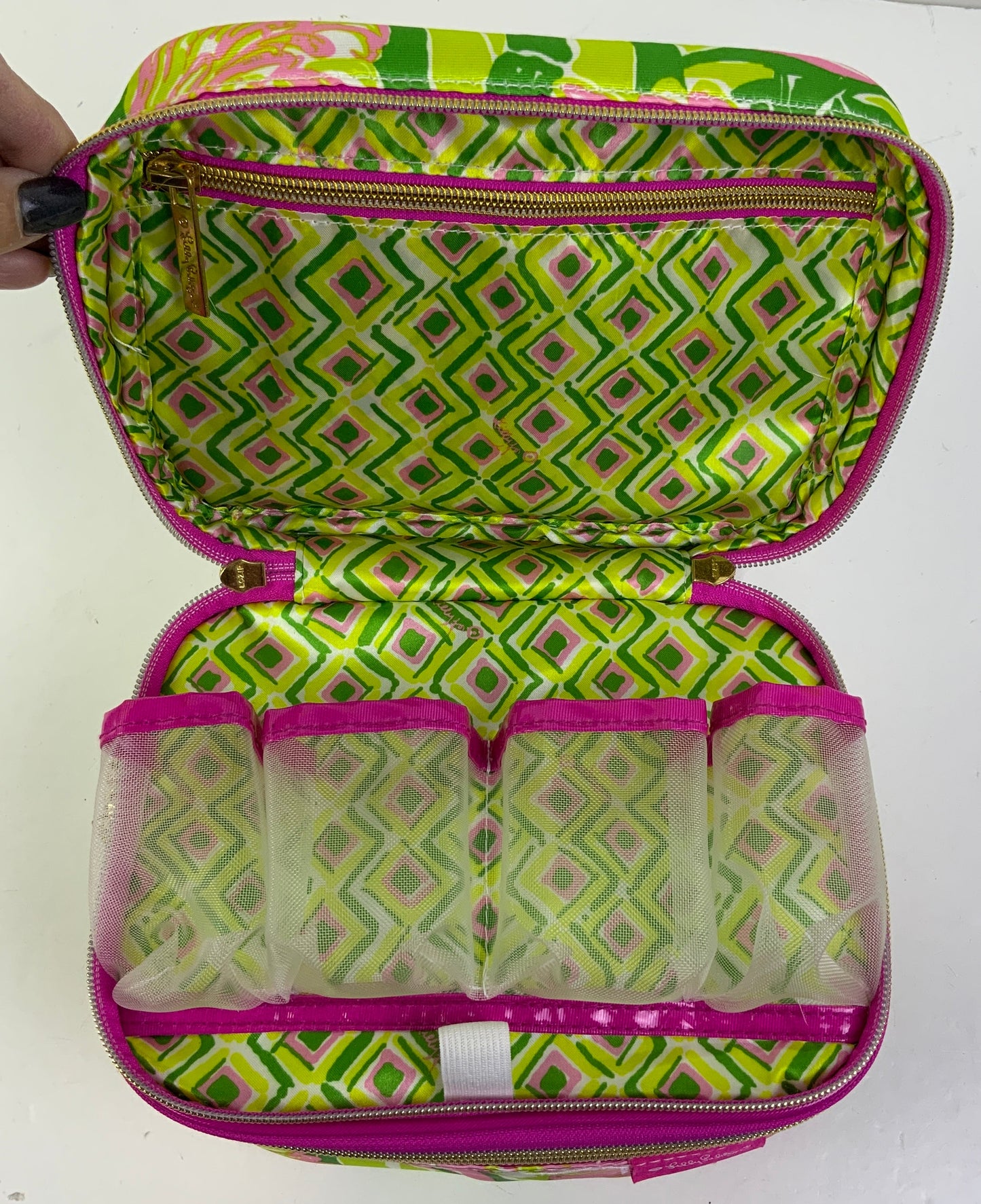 Makeup Bag By Target-designer, Size: Medium