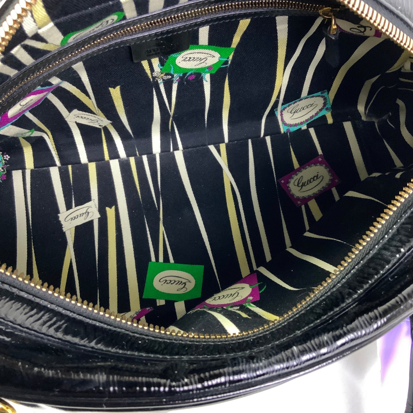 Handbag Luxury Designer By Gucci In Black, Size:Medium