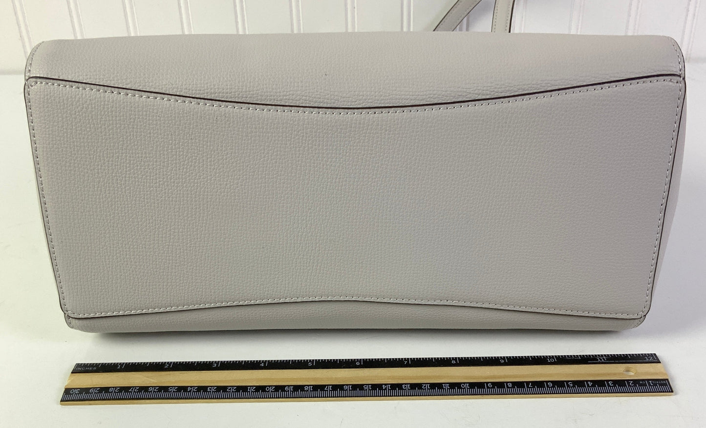 Handbag Designer By Kate Spade In Ivory, Size:Medium