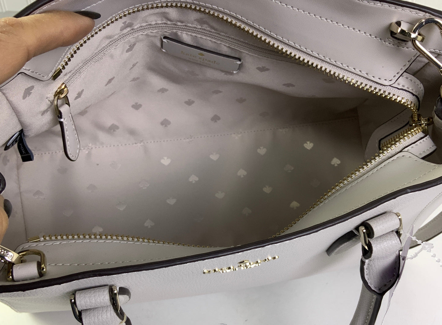 Handbag Designer By Kate Spade In Ivory, Size:Medium